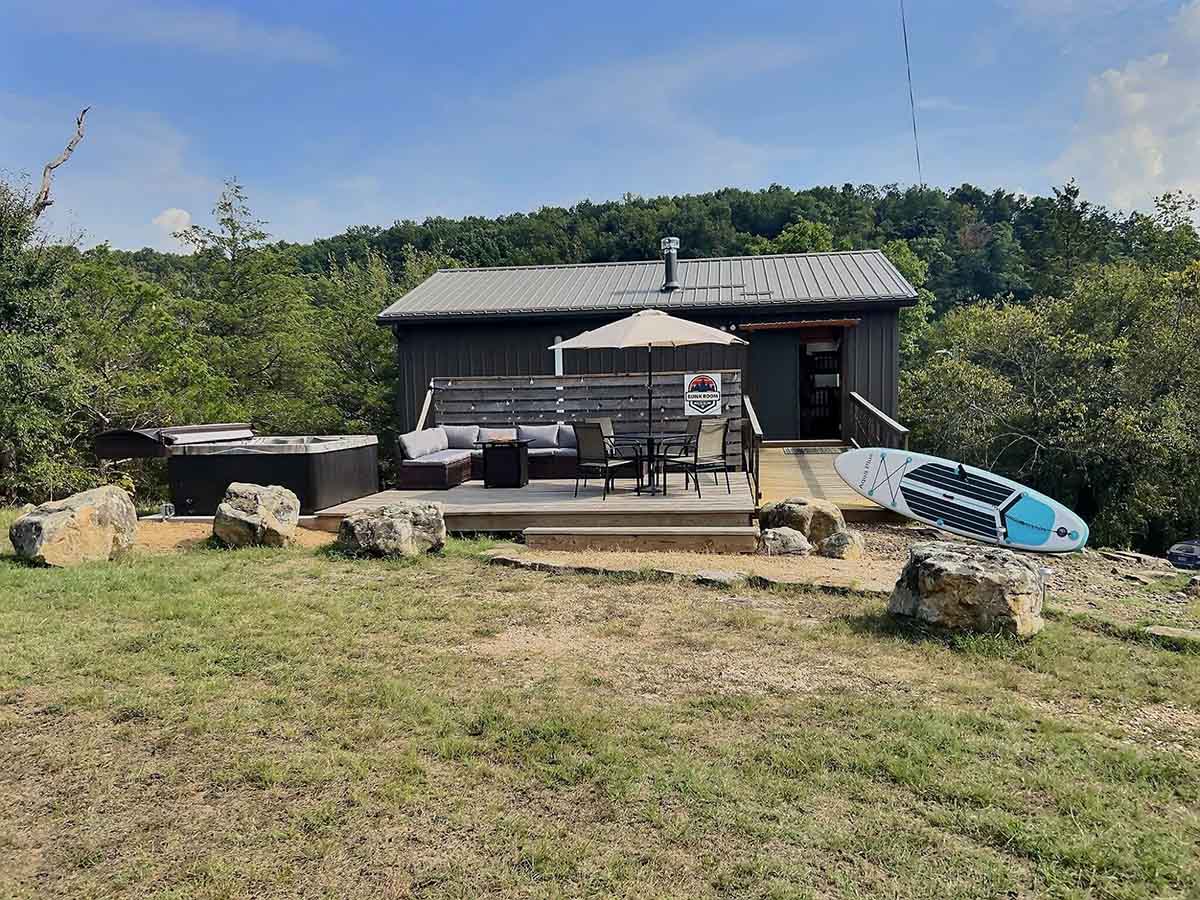Bunkroom at Hogscald Kayak, Hot Tub with Outdoor Deck Seating & Dining