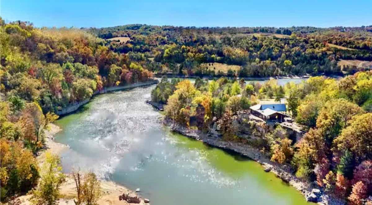 Aerial View of Cliff Top Vacation Rental at Hogscald Hollow Cabins