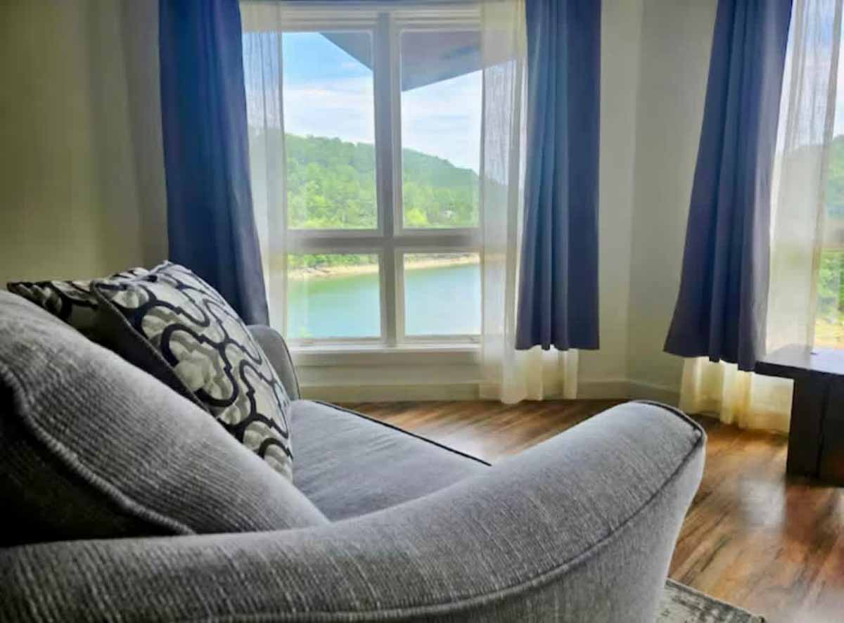 n5uca8xl8nznq1idviqy