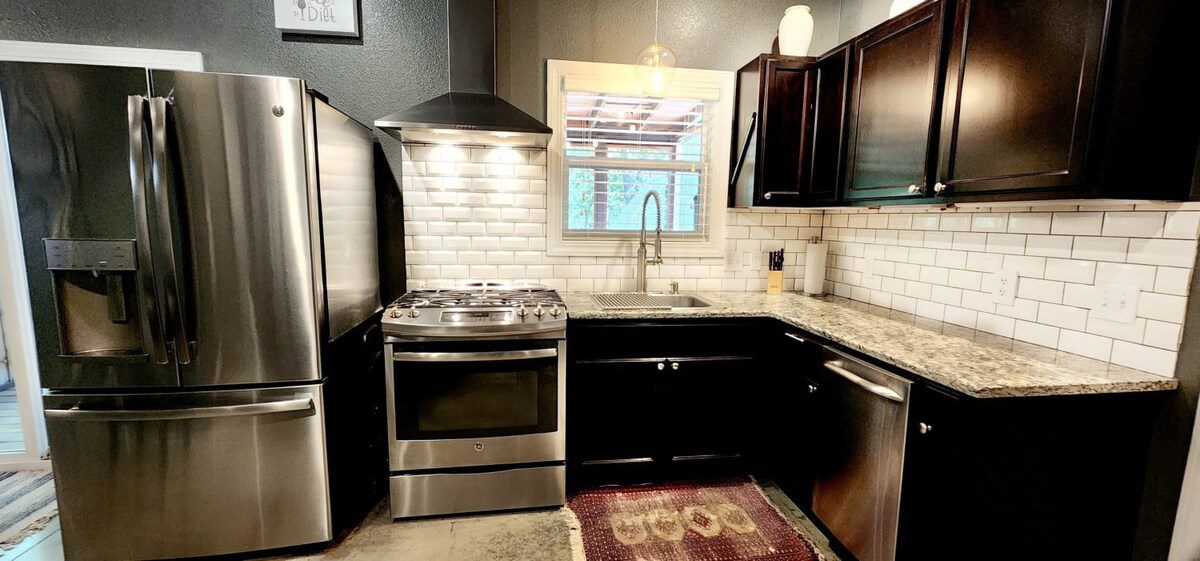 Hot Tub in the Woods Vacation Rental Modern Kitchen