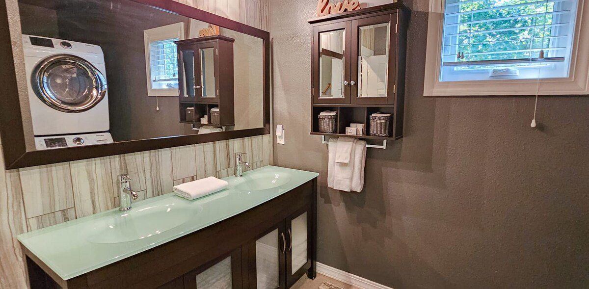 original_929139579875321949_1691102863