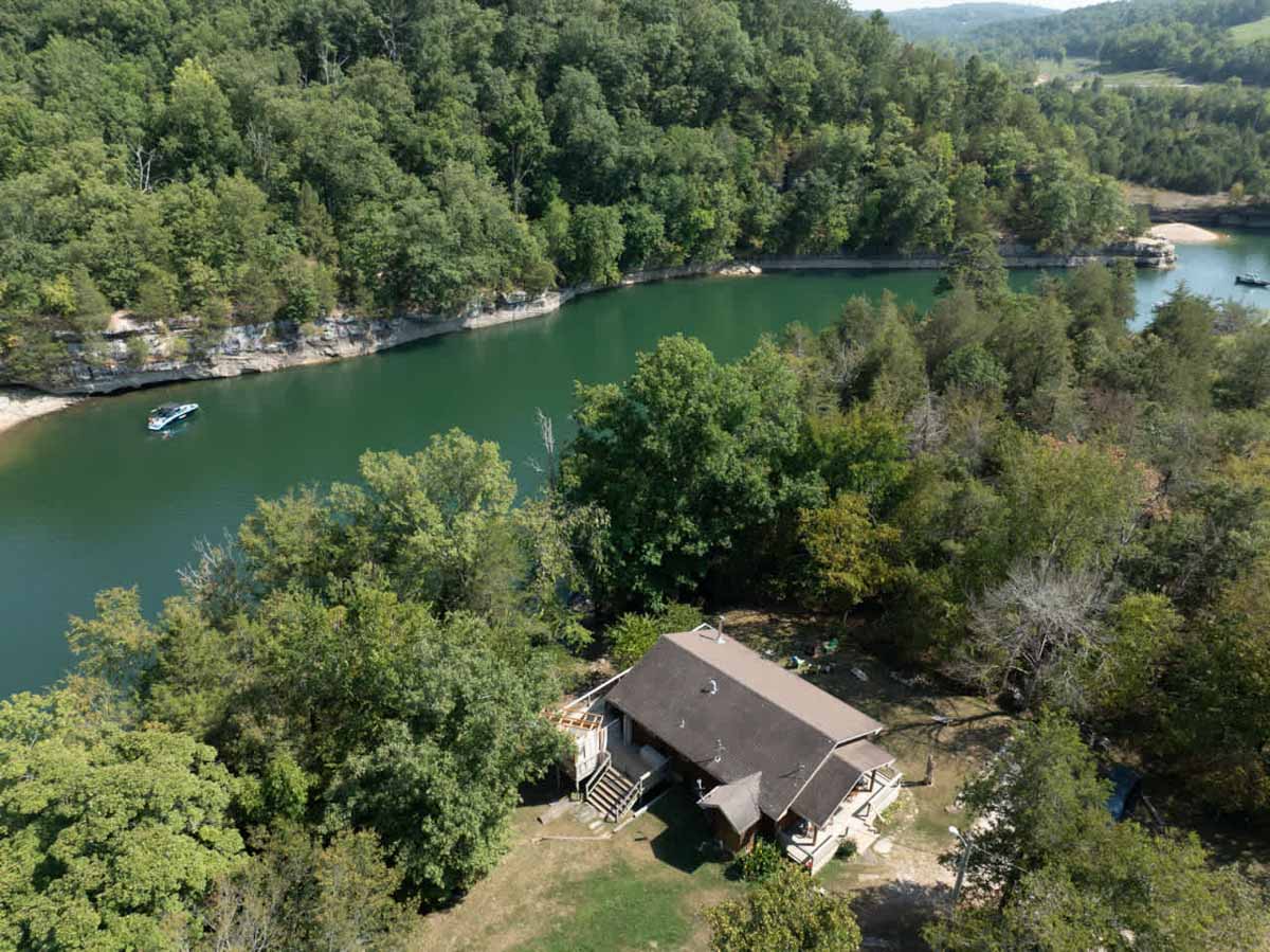 ytstgmuzjd19xfojzqzg