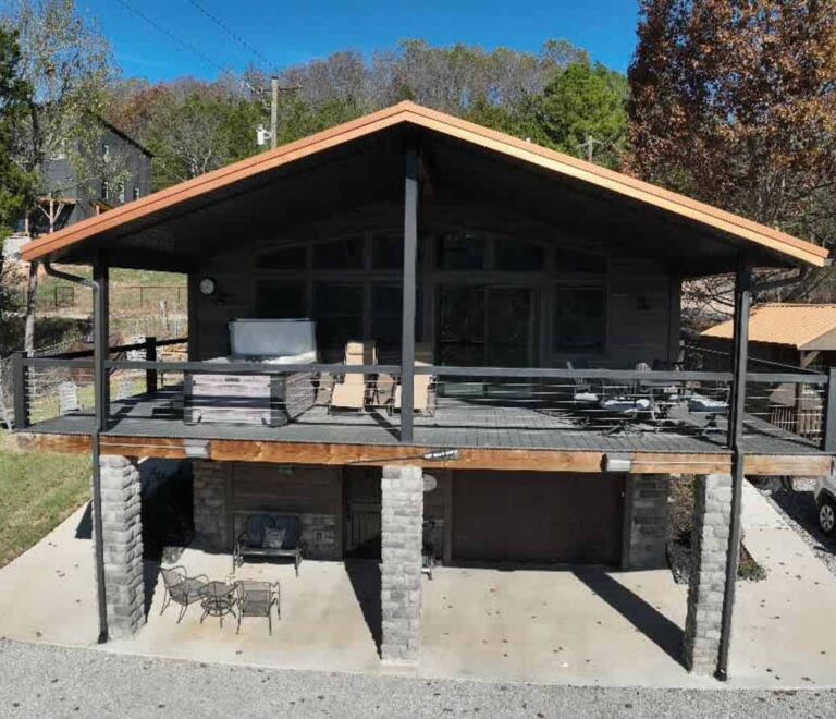 Dawg House Vacation Rental at Hogscald Hollow Cabins